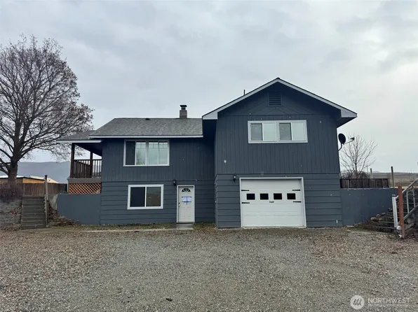 21 Orchard Loop N, Tonasket, WA 98855