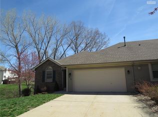 612 NE 101st St, Kansas City, MO 64155