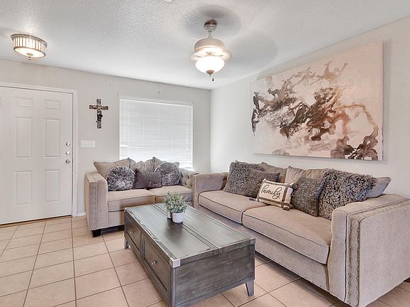 5th image of 6975 Texas Oak Dr
