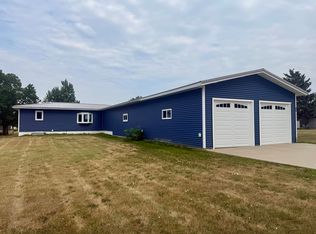 311 S Broadway St, Gettysburg, SD 57442