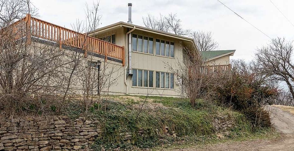 1st image of 9537 Lakeshore Dr