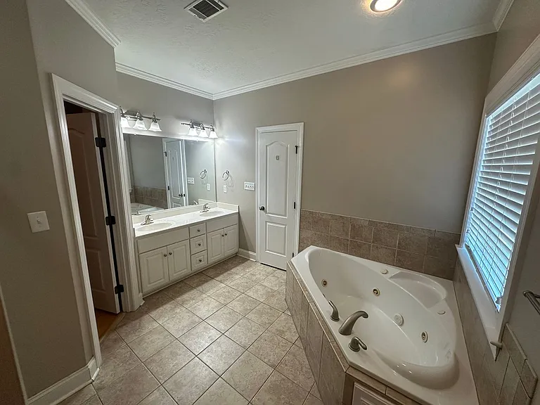 938 Woody Hill Cir — Photo 10