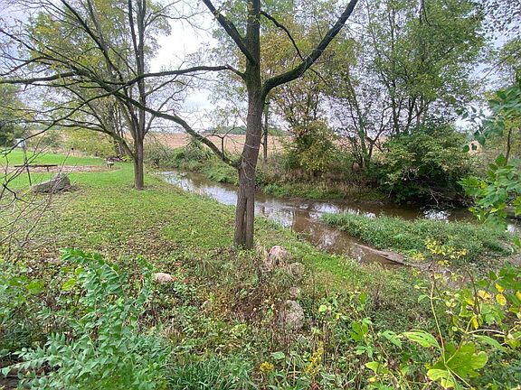 3rd image of 493 Township Road 31 S