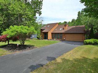 43 Meadow Rue Pl, Malta, NY 12020