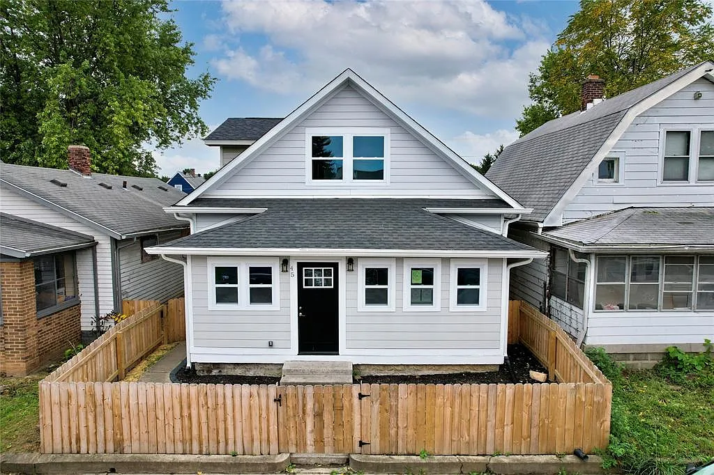 45 E Legrande Ave photo 1