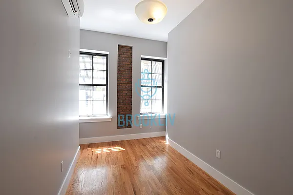 Rented by null | media 48