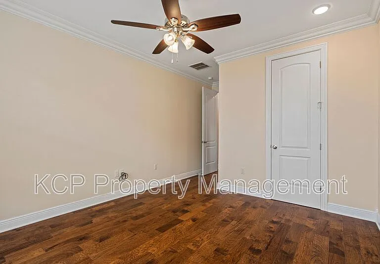 17 Jeffrey Way — Photo 18