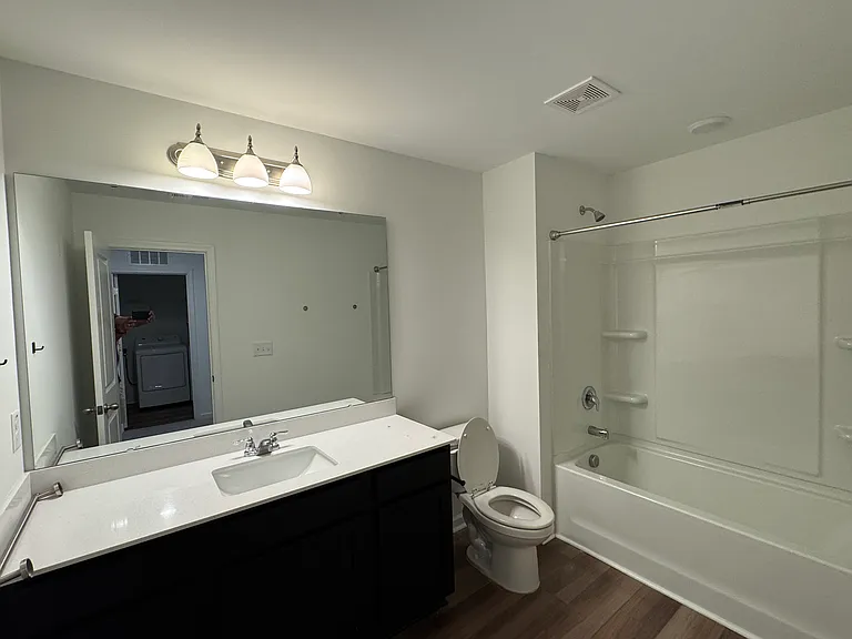 5104 Cambrey Dr — Photo 16