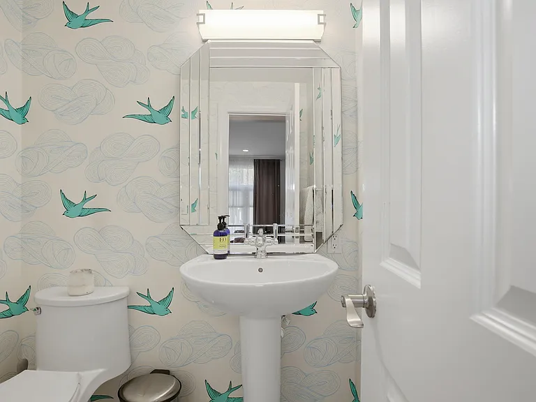 7005 Endicott Ct — Photo 30