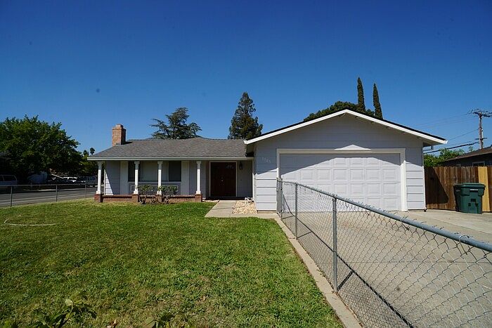 1st image of 3905 Thornhill Dr
