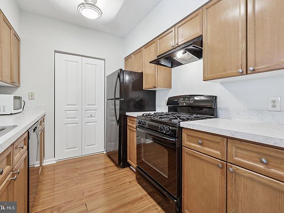 5th image of 12919 Alton Sq APT 302