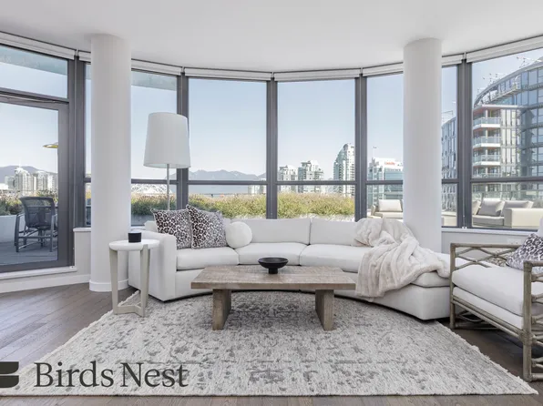 1678 Pullman Porter St #1102, Vancouver, BC V6A 0H4