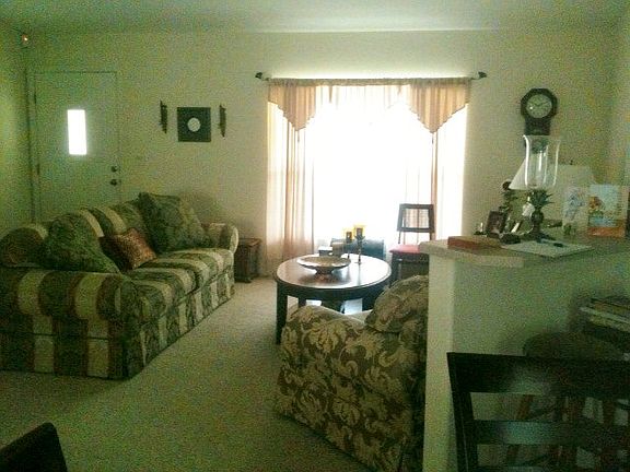 4th image of 47 Biscayne Dr