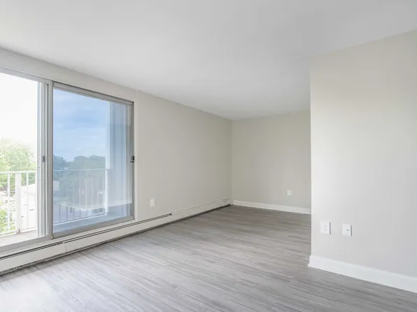 High Park Place Apartments