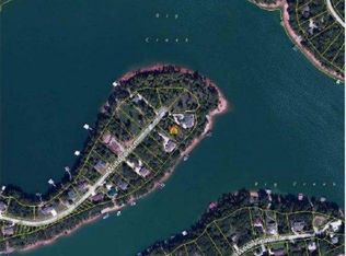 Windsor Ln, Jacksboro, TN 37757