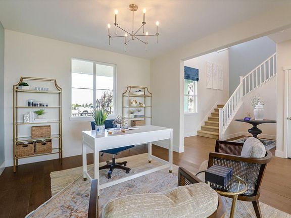 4th image of 111 Scarlett Way