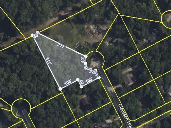 923 Claussen House Dr, Edisto, SC 29438