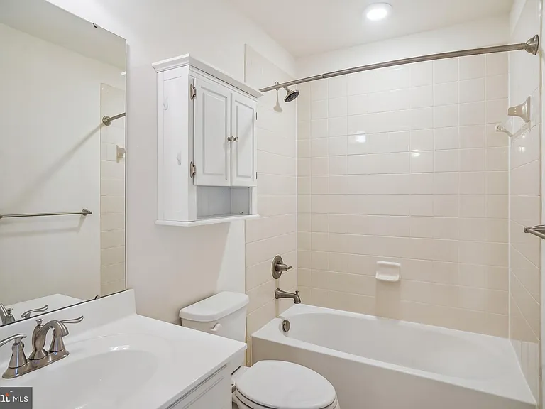 5934 Jefferson Commons Way — Photo 19