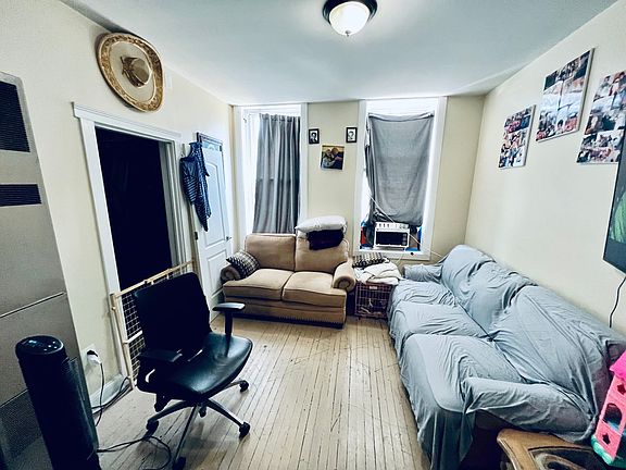 5th image of 3221 S May St #1R