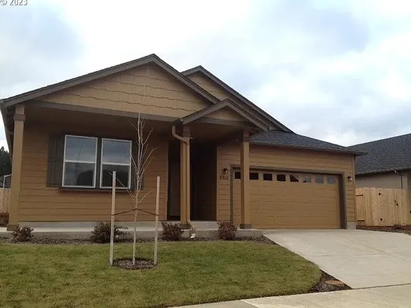 1295 Riverfront Way, Cottage Grove, OR 97424