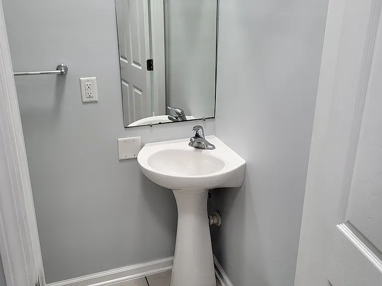 83 Moultrie Village Ln — Photo 11