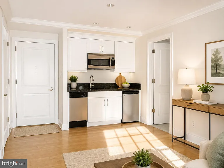 1701 Locust St #15-1906 — Photo 1