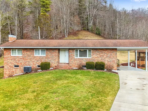 193 Old Barn Rd, Clintwood, VA 24228
