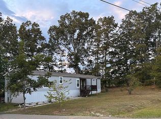 16659 Natchez Trace Rd, Lexington, TN 38351