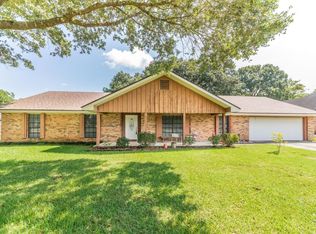 303 Kensington Dr, Lafayette, LA 70508