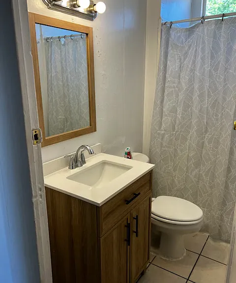 549 Lake Dr — Photo 3