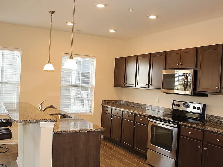 1st image of 721 Water St #206
