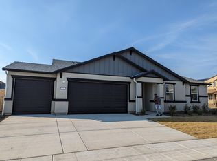 2707 N Arroyo Ave, Fresno, CA 93727