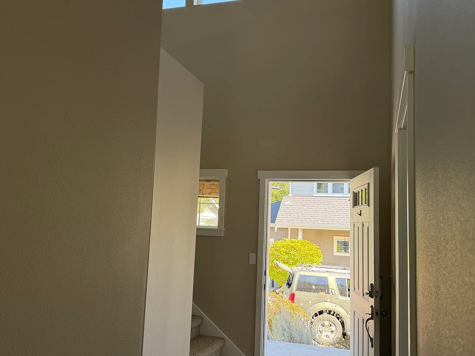 3 bed, 2.5 bath, 1664 sqft, $2,650 — Photo 3