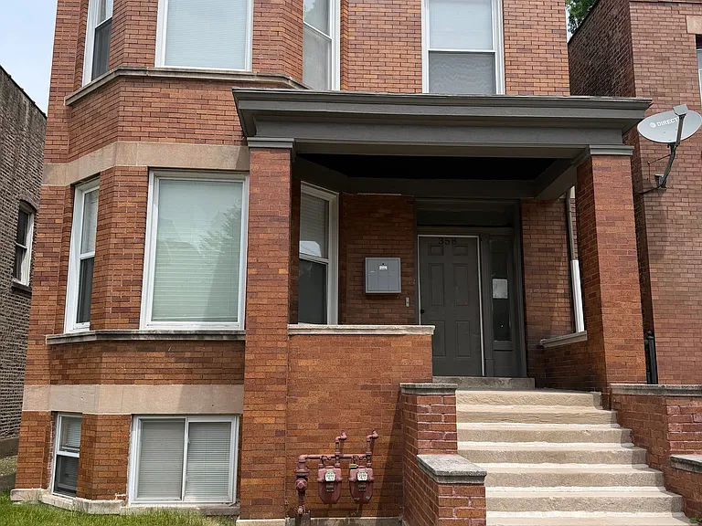 358 E 70th Pl — Photo 1
