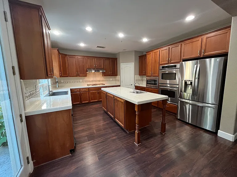 3054 Pescara Pl — Photo 6