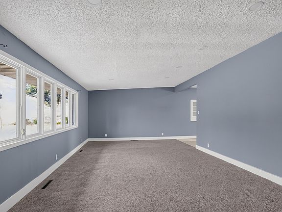 5th image of 5000 S Kansas Ave