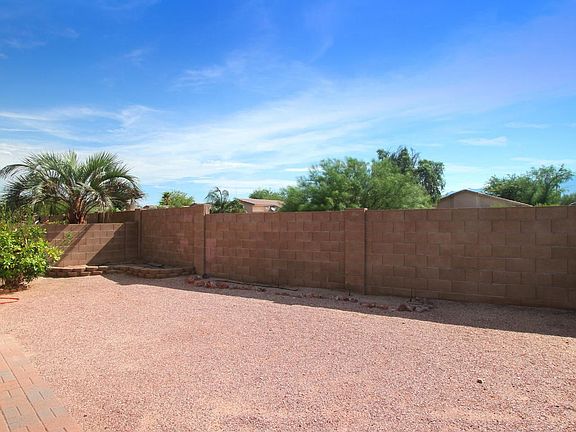3rd image of 2220 W Catalina View Dr