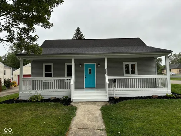 8925 W Hillcrest Dr, Yorktown, IN 47396