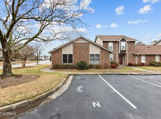 1918 Quail Ridge Rd APT N, Greenville, NC 27858