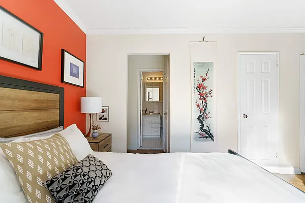 Sold by Compass | media 8