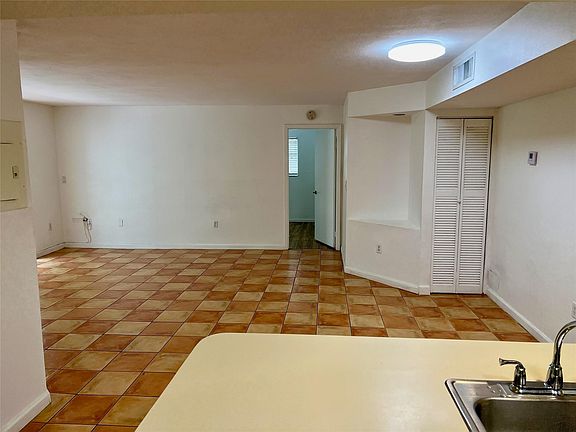 4th image of 4640 NW 102nd Avenue #103