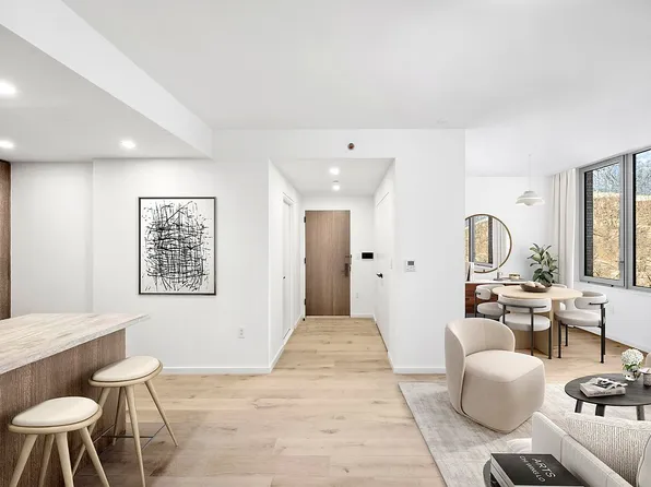 66 Clinton St #3B, New York, NY 10002