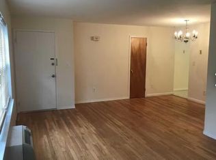 5 Wildwood Dr APT 1B, Wappingers Falls, NY 12590