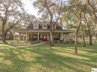 8750 Salem Rd, Victoria, TX 77904