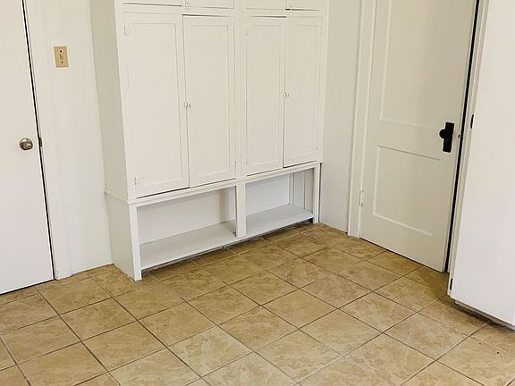 4th image of 2535 River Rd #2541