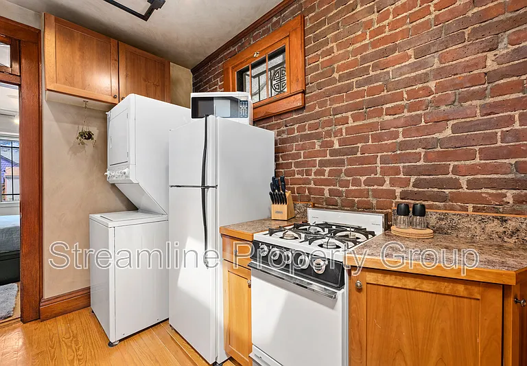 141 W Archer Pl — Photo 8