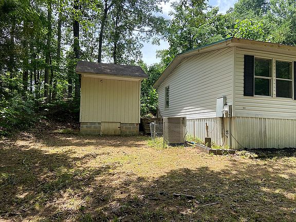2nd image of 65 Hickory Nut Dr