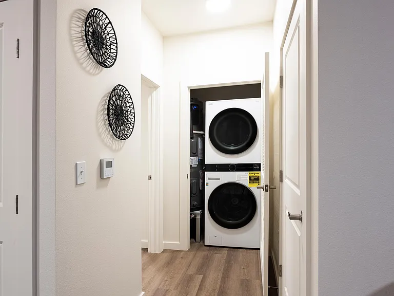 Magnesium Village Apartments — Photo 63