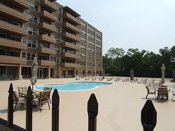 Pool and Spacious Sun Deck