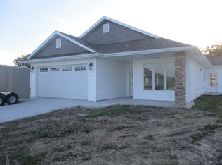 801 N Barela Cir, Centralia, MO 65240